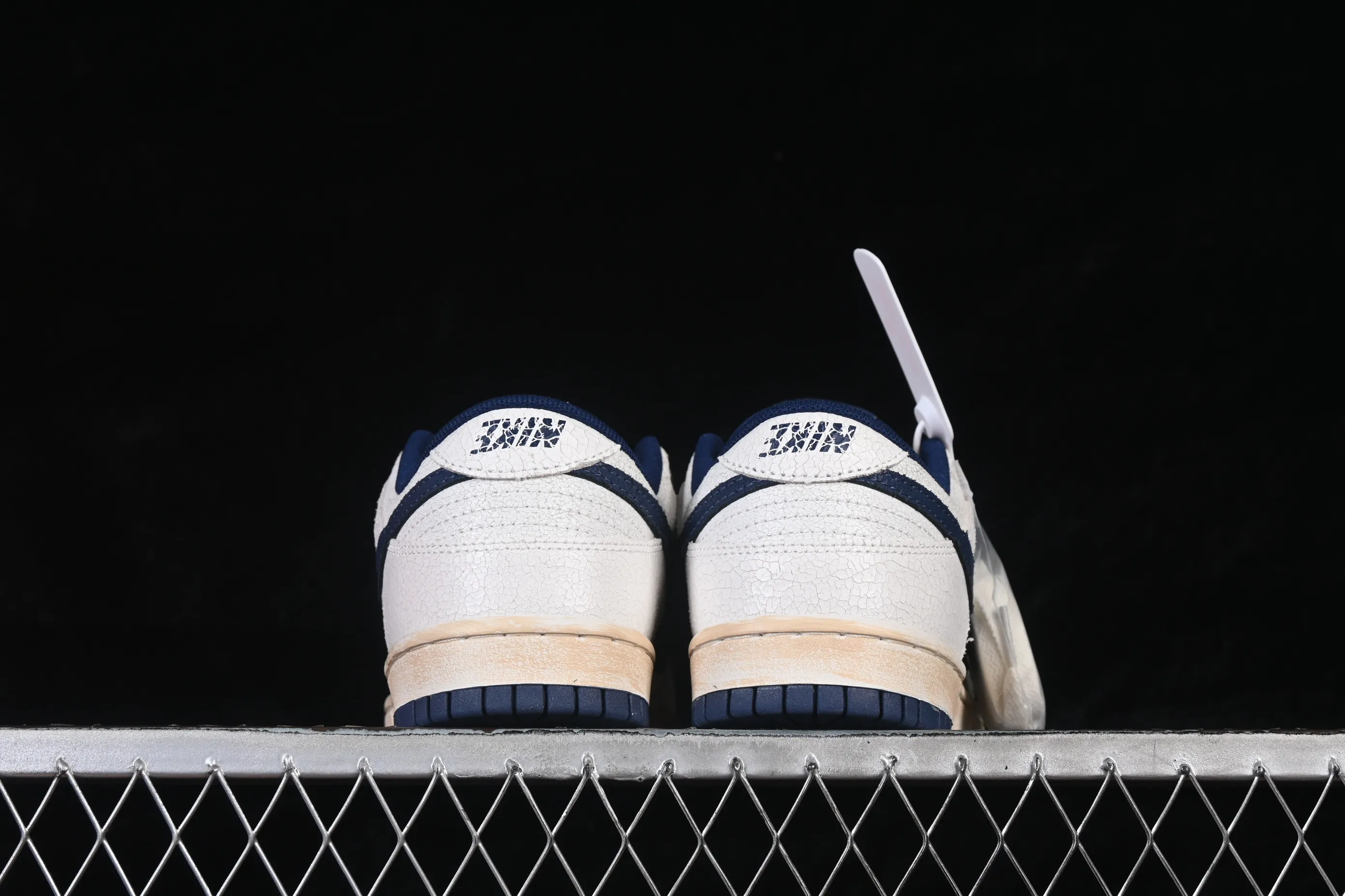 All Categories Nk SB Dunk Series Nk SB Dunk Low Low-top sneakers Stranger Things x Nike SB Dunk Low Stranger Things SB low-top casual sneakers IH6766-001